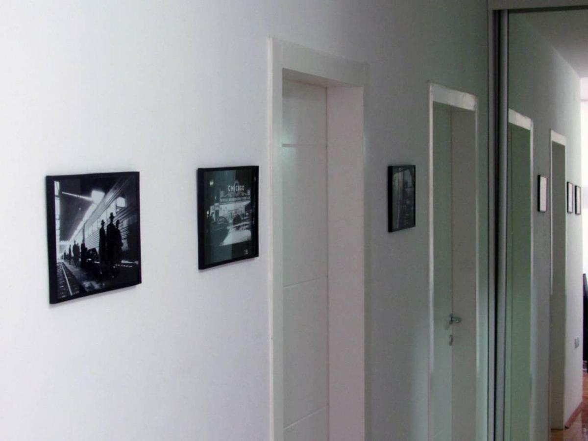 65 Square Meters Designer Apartment In Heart Of City - River View ! Park For Free Ni Kültér fotó